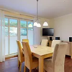 Strandnahe Fewos Mit 2 Schlafzimmern Und Terrasse Oder Balkon, Caspar David, Binz