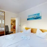 Strandnahe Fewos Mit 2 Schlafzimmern Und Terrasse Oder Balkon, Caspar David, Binz