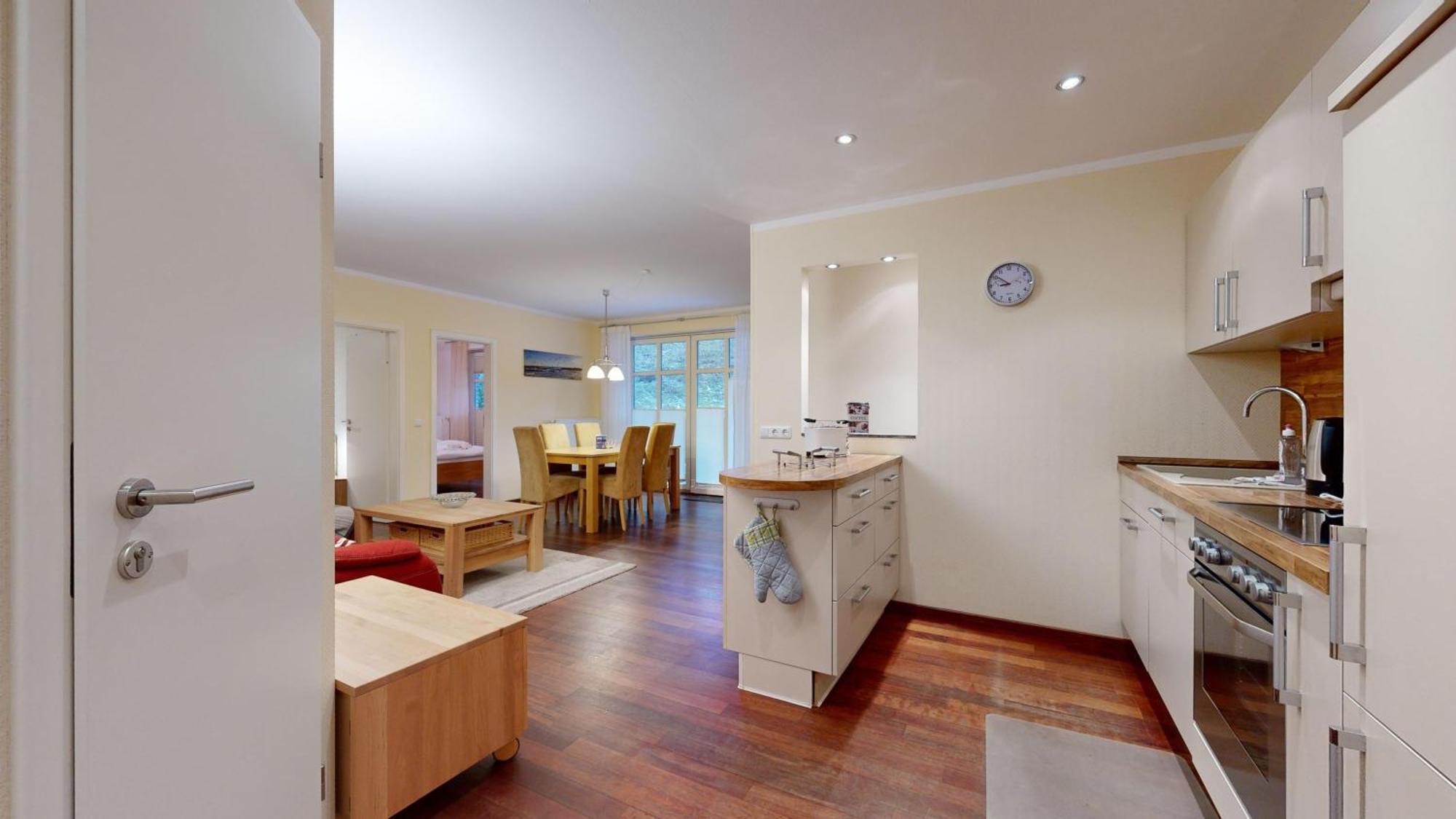 Strandnahe Fewos Mit 2 Schlafzimmern Und Terrasse Oder Balkon, Caspar David, * Binz