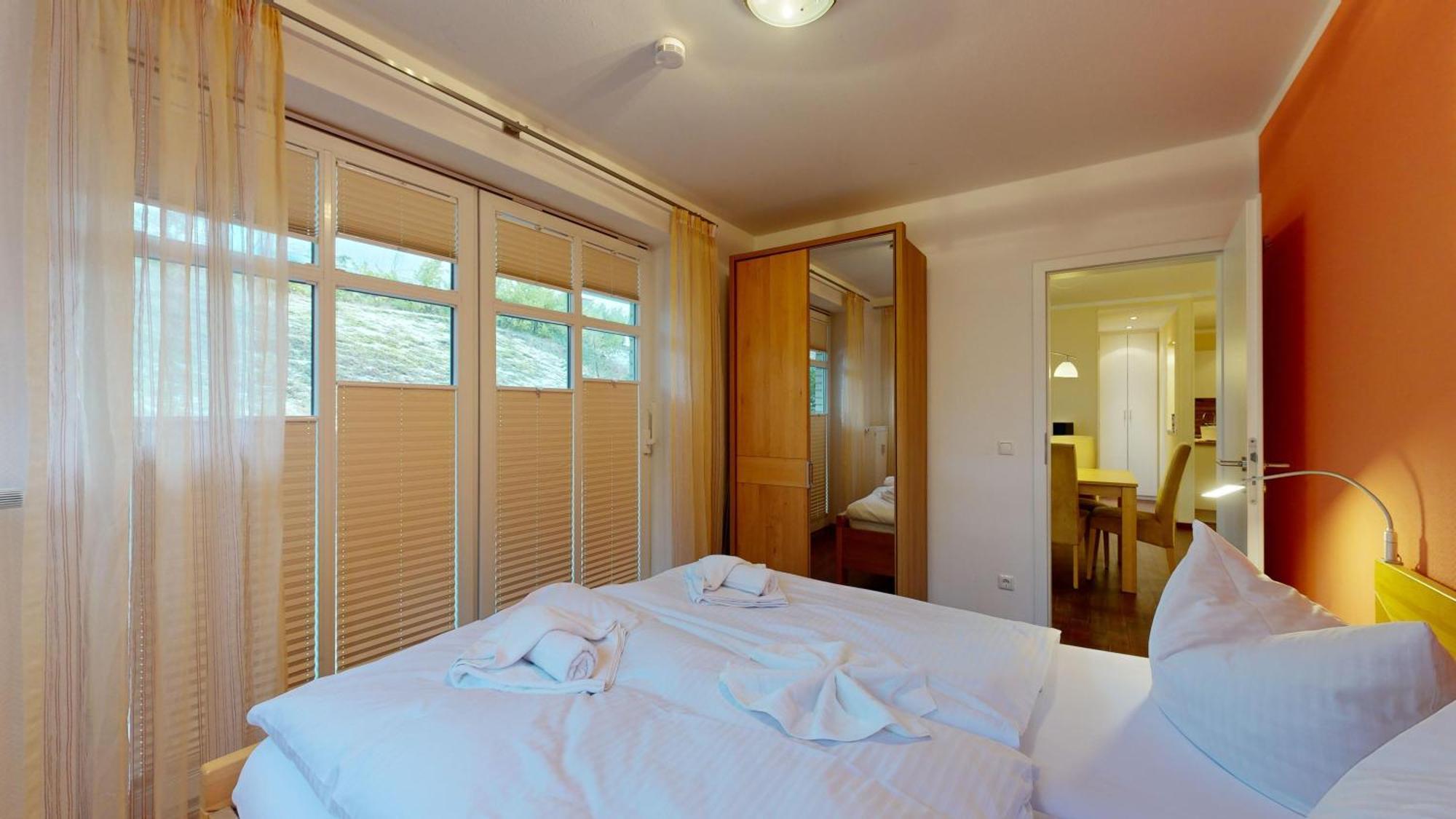 Apartment Strandnahe Fewos Mit 2 Schlafzimmern Und Terrasse Oder Balkon, Caspar David, Binz